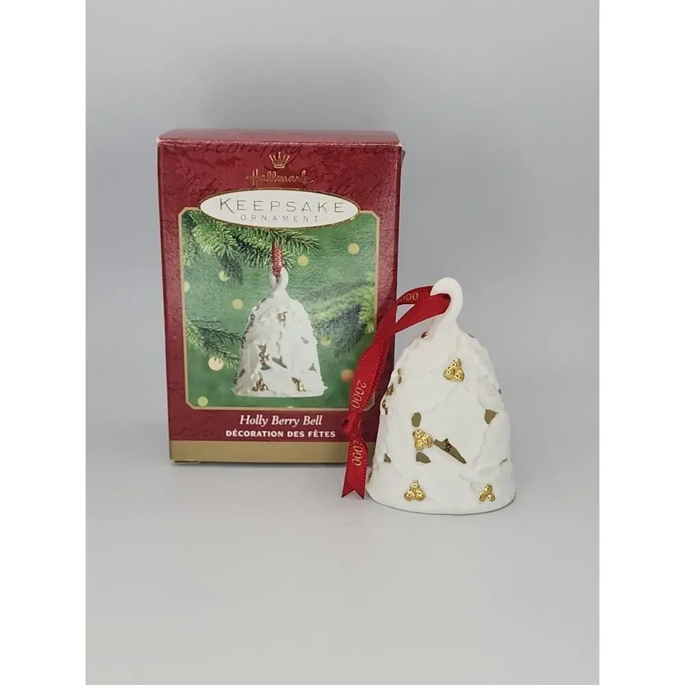 Hallmark‎ Keepsake Ornament Holly Berry Bell 2000 U76